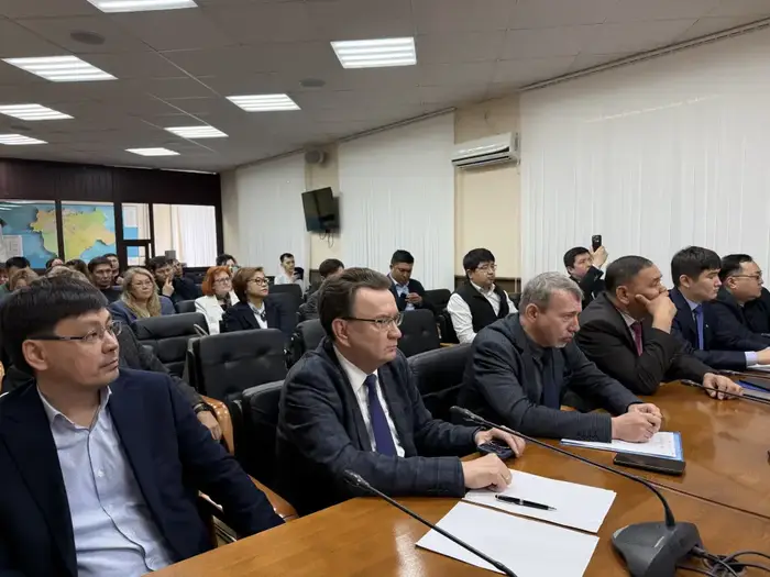 Вице-министр торговли РК Жанель Кушукова ознакомилась с промышленным потенциалом Актюбинской области (2)