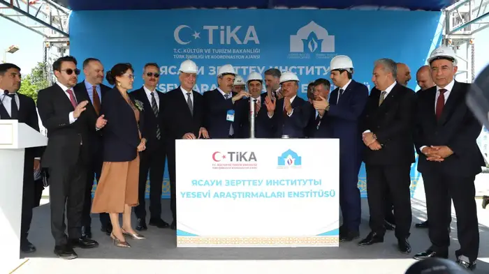 В ТУРКЕСТАНЕ СОСТОЯЛАСЬ ЦЕРЕМОНИЯ ЗАКЛАДКИ КАПСУЛЫ НАУЧНО-ИССЛЕДОВАТЕЛЬСКОГО ИНСТИТУТА ЯСАУИ (10)