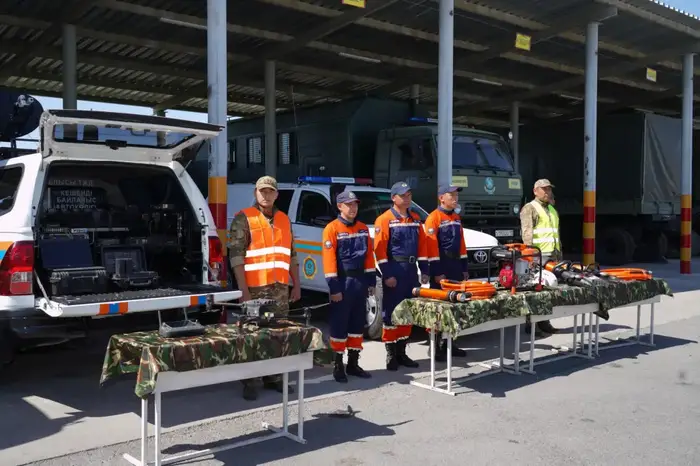 В ТУРКЕСТАНЕ ПРОШЛО ПАТРИОТИЧЕСКОЕ МЕРОПРИЯТИЕ, ПОСВЯЩЕННОЕ ДНЮ ЗАЩИТНИКА ОТЕЧЕСТВА (4)