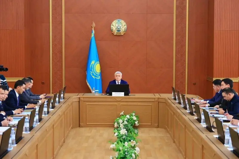 В Карагандинской области меняют подходы к работе с молодёжью (8)