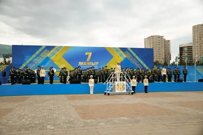 В Астане прошел праздничный плац-концерт ко Дню защитника Отечества (10)