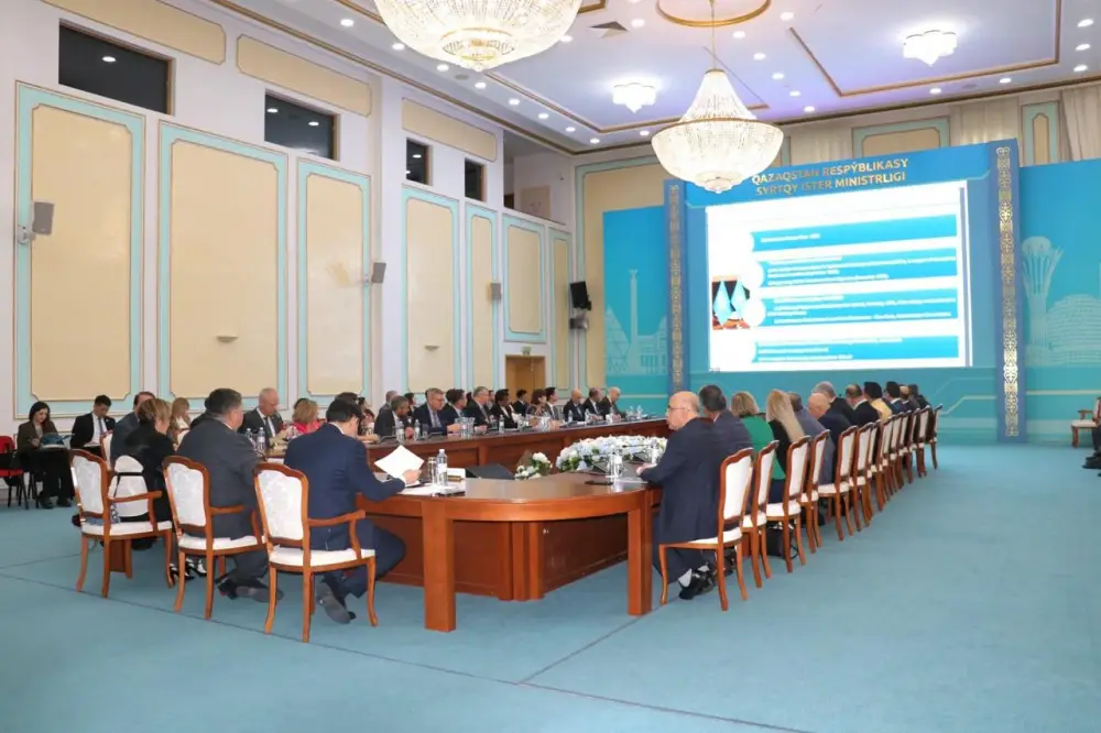Вице-министр транспорта Талгат Ластаев встретился с представителями дипломатического корпуса аккредитованных в Республике Казахстан государств (2)