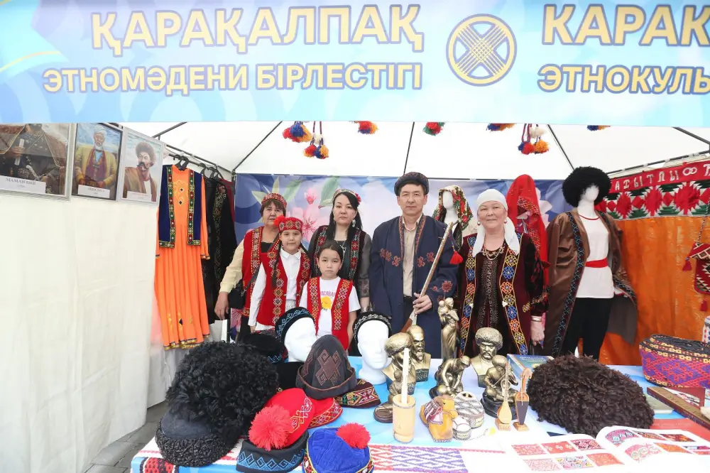 В Алматы в честь Дня единства народа Казахстана проходит гастрономическая ярмарка (2)