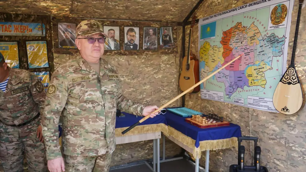 Школа воинского лидерства: в Алматы проходят сборы офицеров-воспитателей (4)