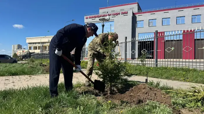 В подразделениях МЧС проходит акция «Таза Қазақстан» (6)