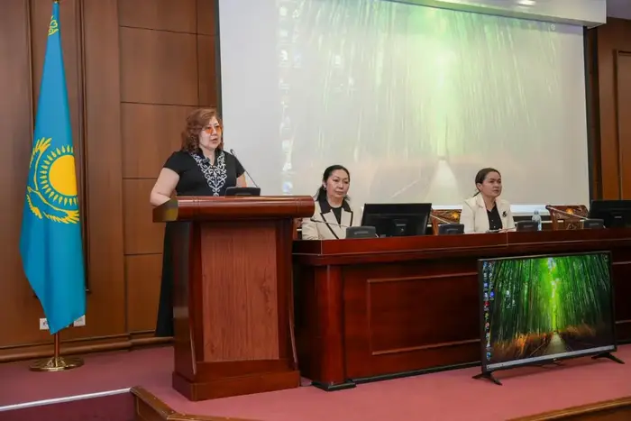 Состоялся семинар, посвящённый Международному дню семьи (3)
