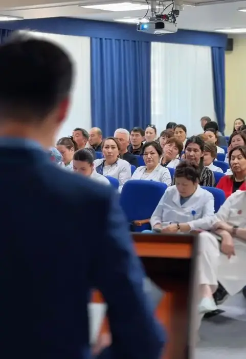 В столице проведена профилактическая встреча с медицинскими работниками (2)