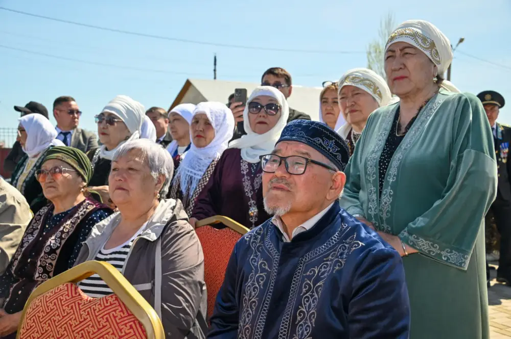В Акмолинской области почтили память Халық қаһарманы Рахимжана Кошкарбаева (5)