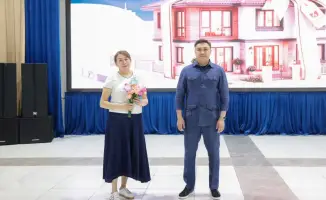 В Шымкенте 50 семей стали владельцами новых квартир в микрорайоне "Ақжайық"