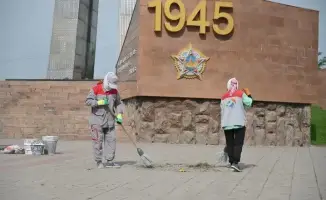 Благоустройство Шымкента акция молодёжи и волонтёров уважение к героям