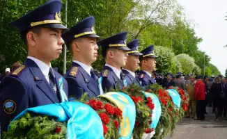Кокшетау: мероприятия к 81-й годовщине Победы собрали тысячи акмолинцев