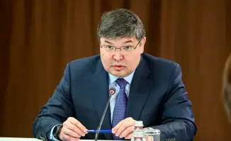 Премьер-министр Олжас Бектенов обсудил меры по улучшению системы здравоохранения и повышению прозрачности медицинских услуг