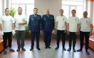 За спасение людей в Шахтинске пятеро полицейских награждены медалями