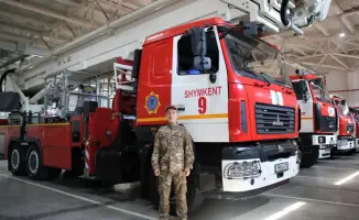 Героизм сержанта гражданской защиты спасает жизнь и предотвращает трагедию во время пожара в Шымкенте