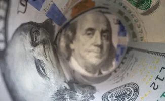 Увеличение курса доллара на 6 тенге в Казахстане: последствия для экономики и потребительских цен