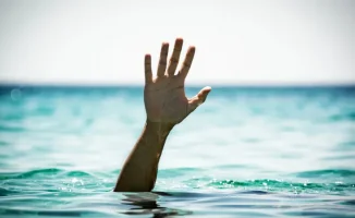Индийские студенты утонули в запретном водоеме Караганды