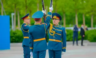 Робопсы, дроны и марши под открытым небом: Астана отпраздновала 7 Мая грандиозным плац-концертом