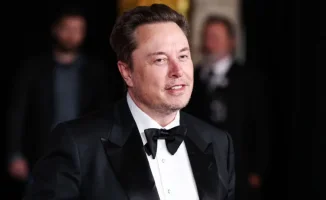 Илон Маск намерен обжаловать решение суда по делу против OpenAI, что может привести к новым юридическим баталиям и повлиять на будущее технологий ИИ.