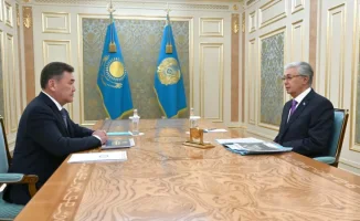 Президент Казахстана Касым-Жомарт Токаев принял нового акима Кызылординской области Мурата Ергешбаева и дал ему поручения по развитию региона, сообщает Tengrinews.kz со ссылкой на сообщение Акорды.