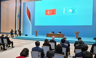 Глава государства Касым-Жомарт Токаев провел пресс-конференцию по итогам переговоров с Президентом Турции, в ходе которой было объявлено о предоставлении специальных условий для турецкого бизнеса в Казахстане. Это событие подчеркивает стремление обеих стр