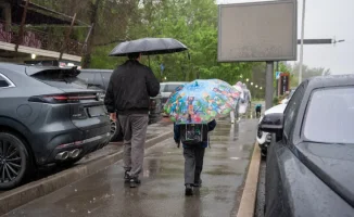В Астане ожидаются грозы, в то время как Алматы порадует жителей возвращением тепла — прогноз погоды на 5-7 мая от синоптиков Казгидромета.