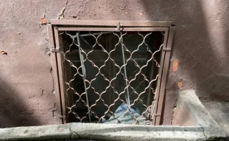 С 1 января 2023 года в Казахстане вступил в силу новый стандарт МЧС, согласно которому подвалы, паркинги, подземные переходы и метрополитены теперь считаются укрытиями. Это нововведение направлено на повышение безопасности граждан в условиях возможных чре