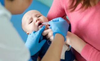Алматинка: Ребёнок более трёх месяцев не может получить вакцину от полиомиелита