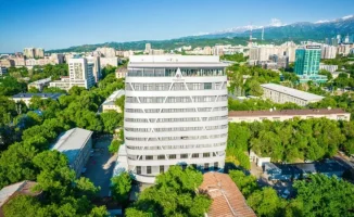 Отель на грани: Кайрат Сатыбалдыулы и DoubleTree by Hilton в Алматы — битва за гостиничные горизонты