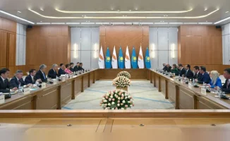 Казахстан и Кипр укрепляют сотрудничество: президент Кипра Никос Христодулидис прибыл в Казахстан по приглашению Касым-Жомарта Токаева для переговоров, охватывающих политические и инвестиционные аспекты.
