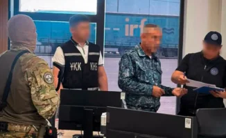 КНБ Казахстана ликвидировал бригаду 'помогаек', подчеркивая борьбу с преступностью на границе и в Туркестанской области