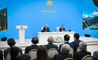Президент Токаев призвал чиновников к волевым решениям на совещании по развитию города Алатау