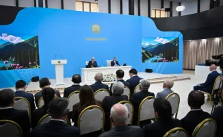 Токаев осудил депутатов за негативные высказывания о стране