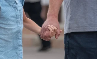 Тело 11-летней Лианны найдено во Франции: расследование выявило связь с серийным педофилом и проблемы в судебной системе