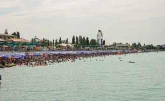 Казахстан открывает новые горизонты: 15 дополнительных поездов, как стрелы, направляются в сердце туристических маршрутов страны!